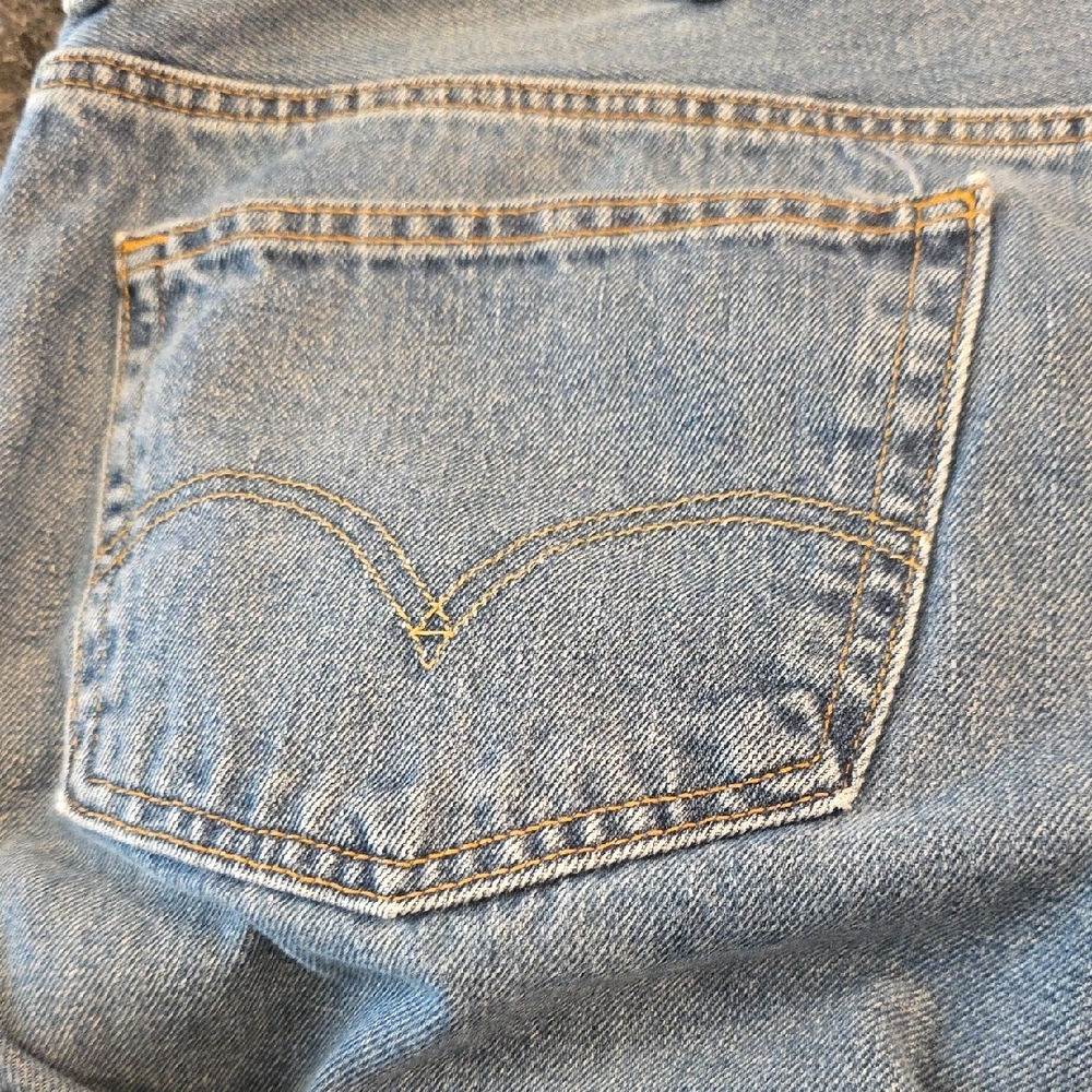 EUC Levi's Light Blue Straight Jeans 54x32 - Picture 3 of 7